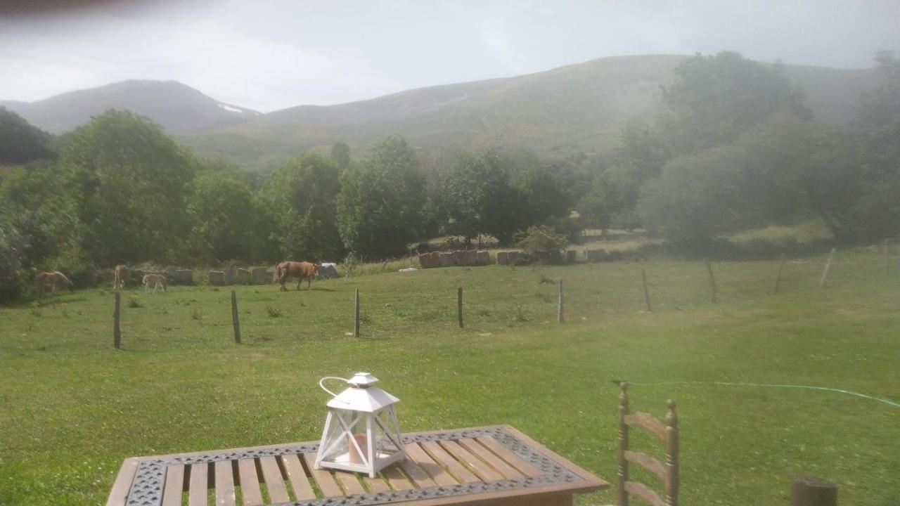 Villa Casavieja Rural Abiada Esterno foto